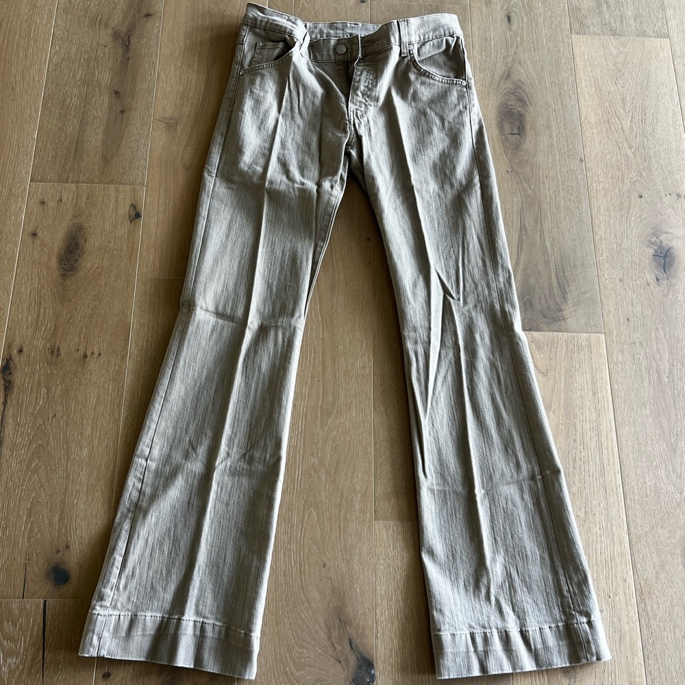 Women’s Lacoste Kaki Pants Size 40